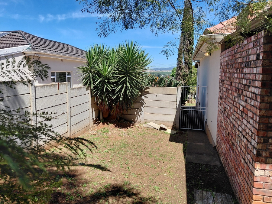 4 Bedroom Property for Sale in Van Riebeeck Hoogte Eastern Cape